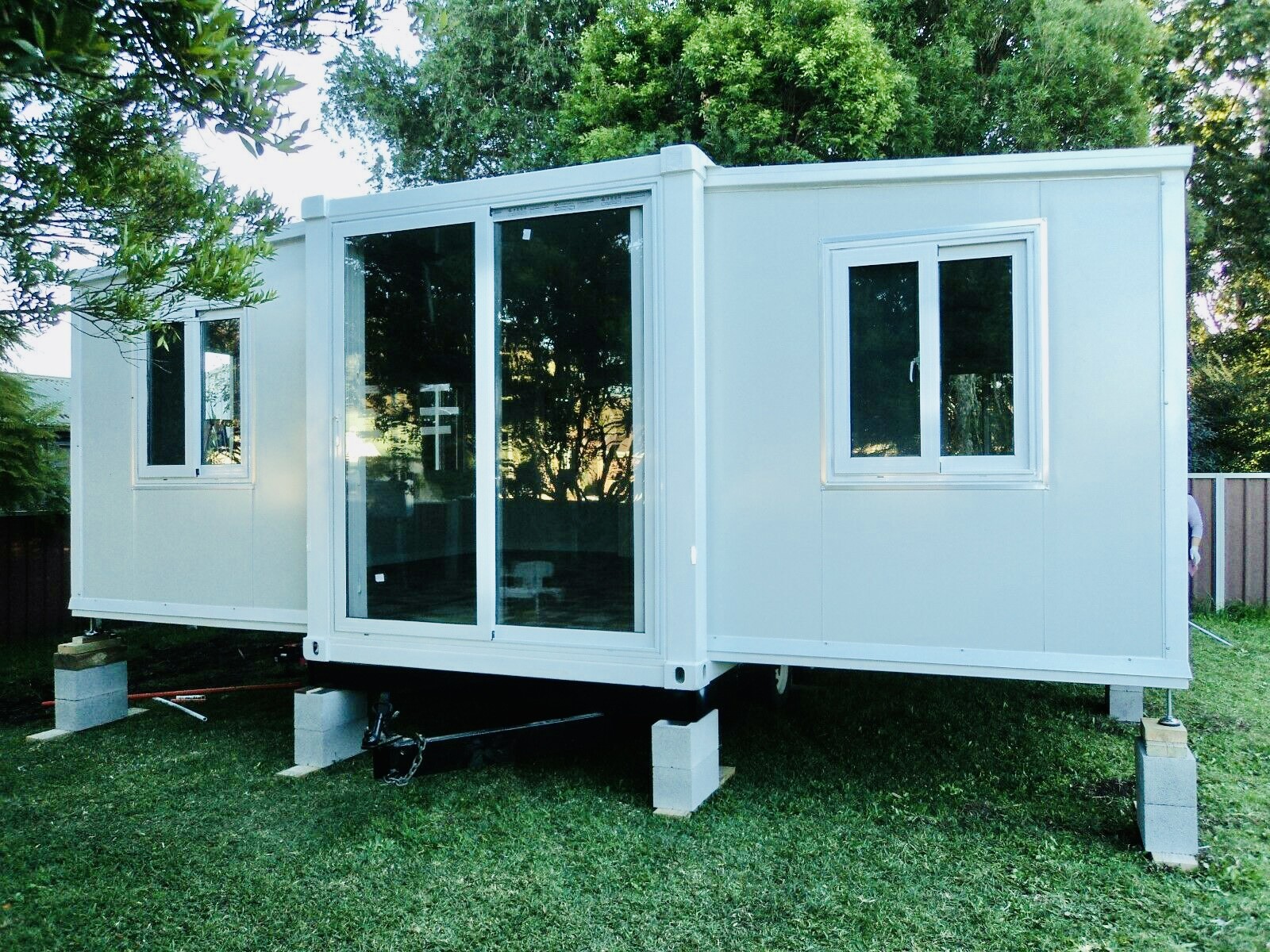 20ft expandable container house make the foundation