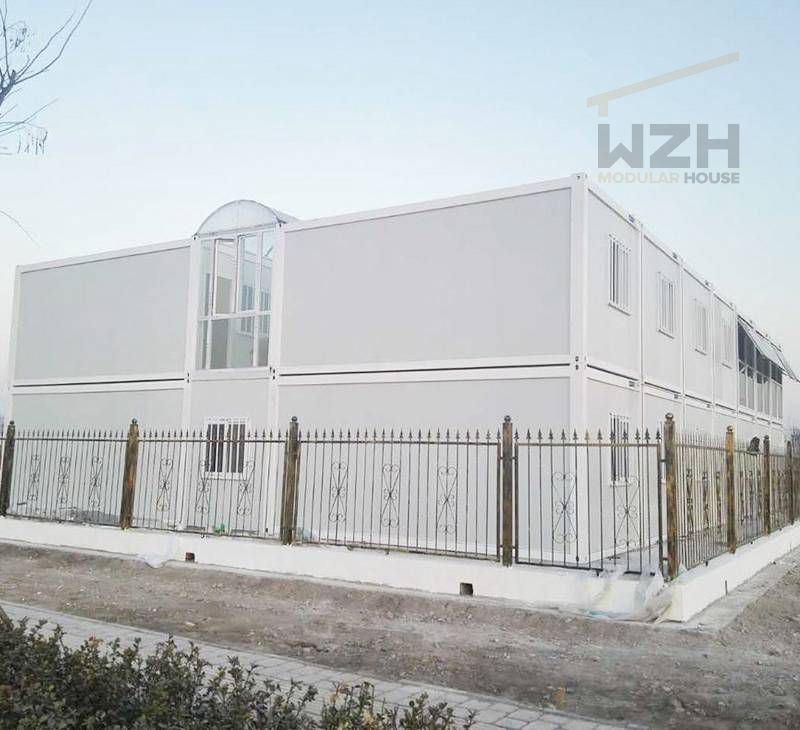 Mobile Flat Pack Container Homes Made in China Prefab Container Office Buildings